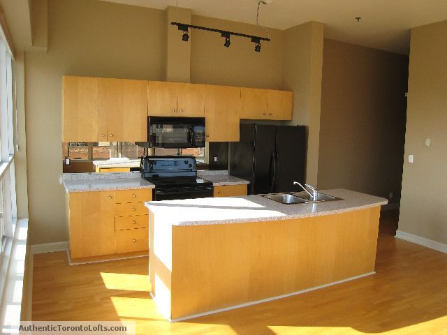 Westside Lofts - kitchen