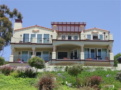 Walk to Historic Downtown Ventura