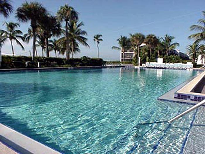 Sundial Main Pool