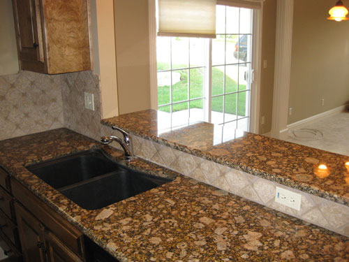 15726 W 62nd Townhome in Shawnee Kansas Granite Sink