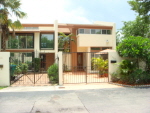 Lakefront corner 4/2.5 townhome in move in condition no image